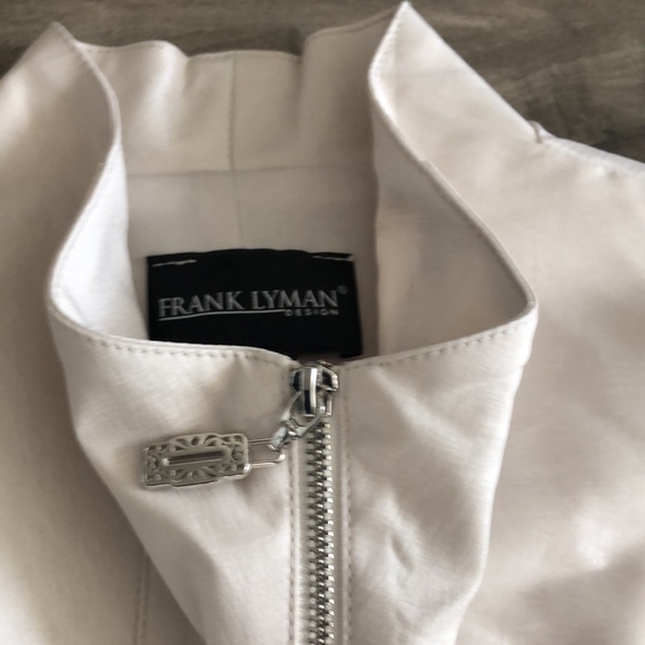 Fitted front zip dress - Picture 4 of 8